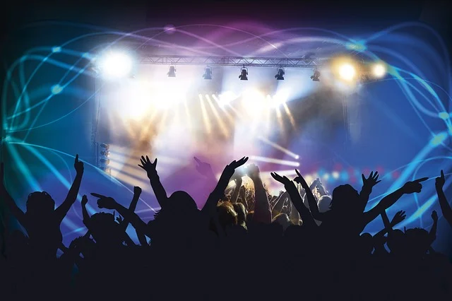 hiburan malam live concert